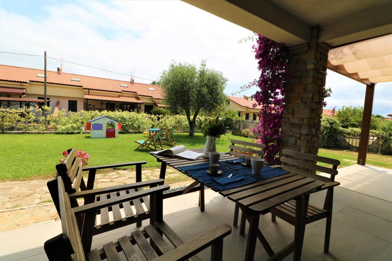 Villa Di Marinella Ашеа Экстерьер фото