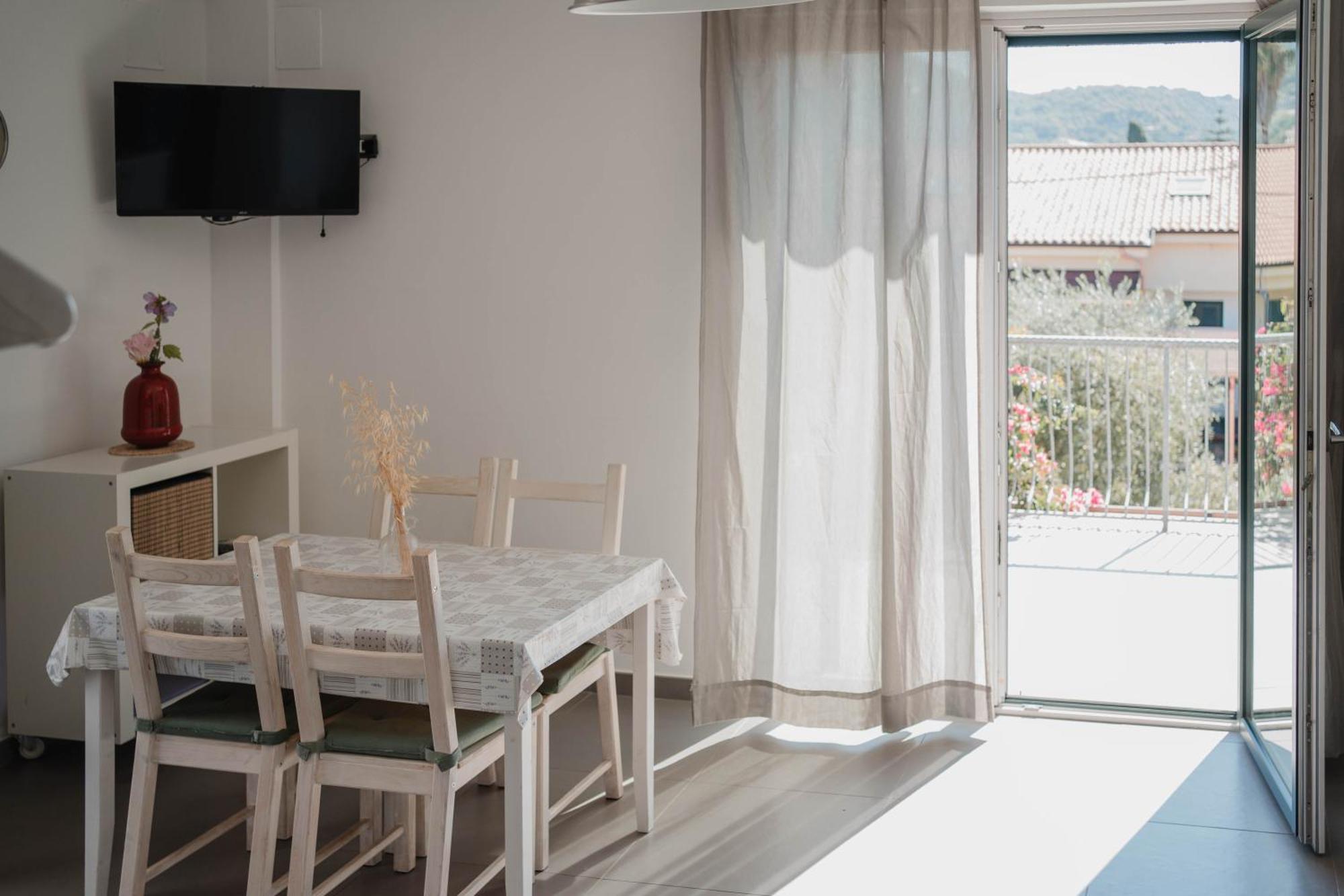 Villa Di Marinella Ашеа Экстерьер фото